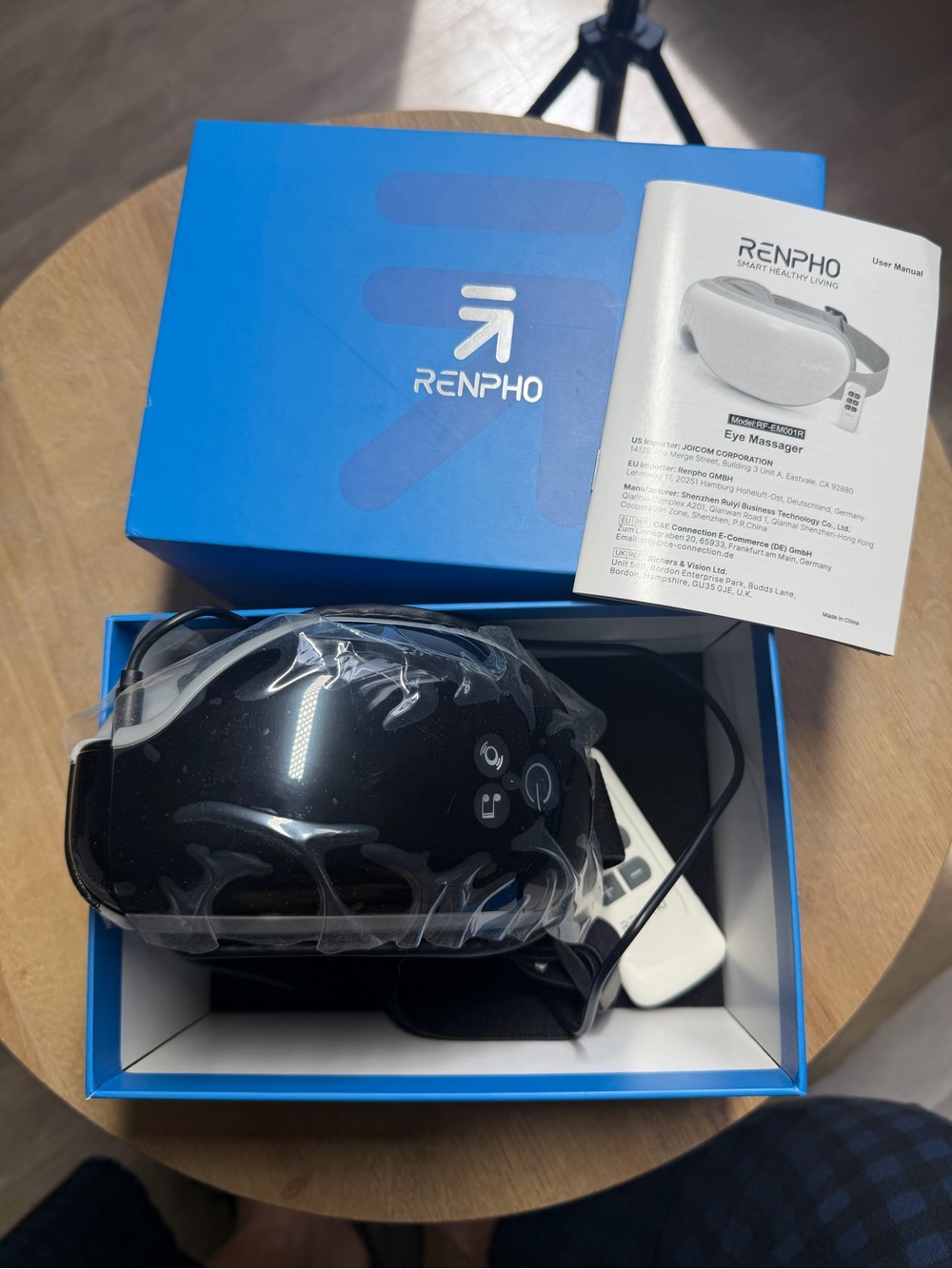 RENPHO RF-EM001R Eye Massager w/ Heat Bluetooth Remote Box & Manual